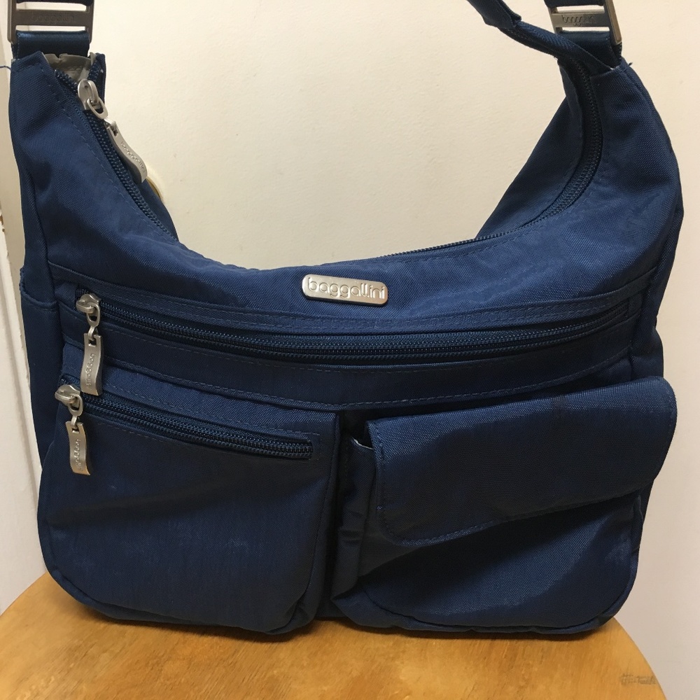 BAGGALLINI Everywhere Crossbody Bag with RFID Wristlet - Picture 4 of 10